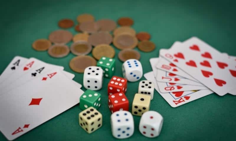 Nguồn gốc ra đời trò chơi đánh bài liêng tại Việt Nam